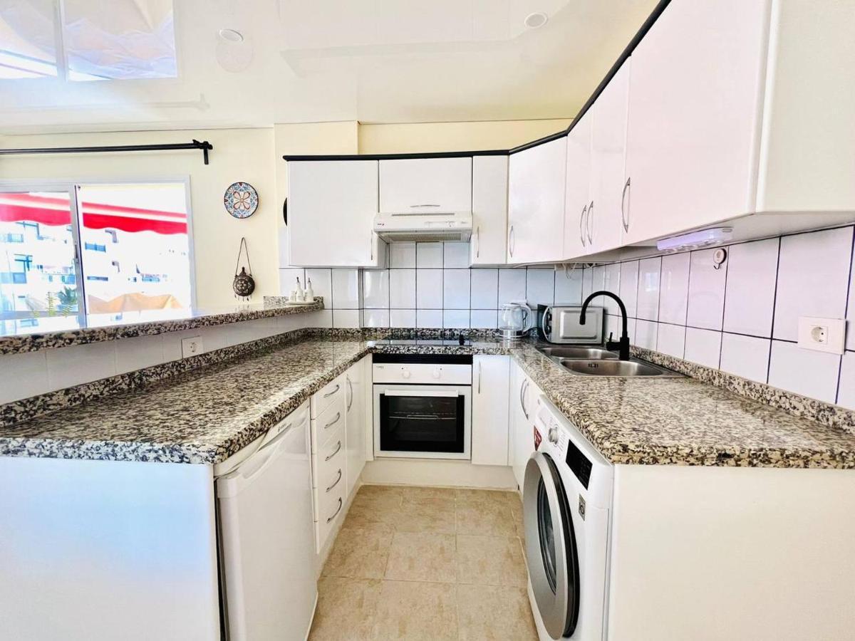 Cozy Beachfront Flat With Pool & Panoramic Sea View Terrace Leilighet Puerto de Santiago  Eksteriør bilde