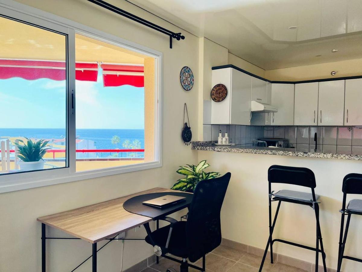 Cozy Beachfront Flat With Pool & Panoramic Sea View Terrace Leilighet Puerto de Santiago  Eksteriør bilde